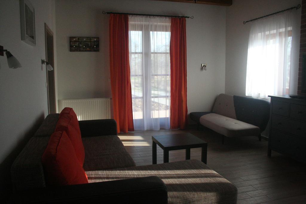 Malomko Apartman Zsira エクステリア 写真